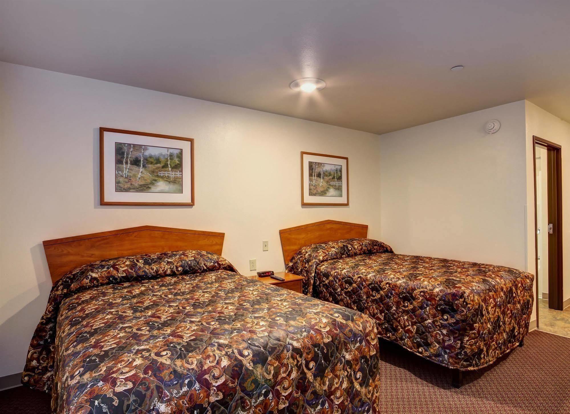 Woodspring Suites هارلينجن المظهر الخارجي الصورة